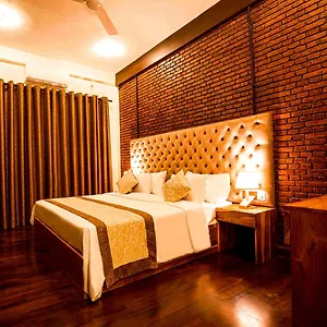 Manthra Leisure Hotel